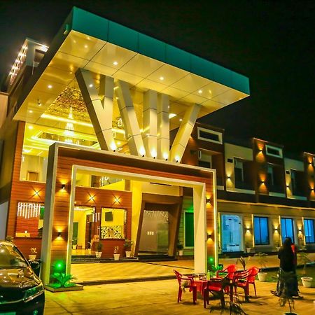Aashirwad Hotels & Resort Shamgarh Exteriör bild