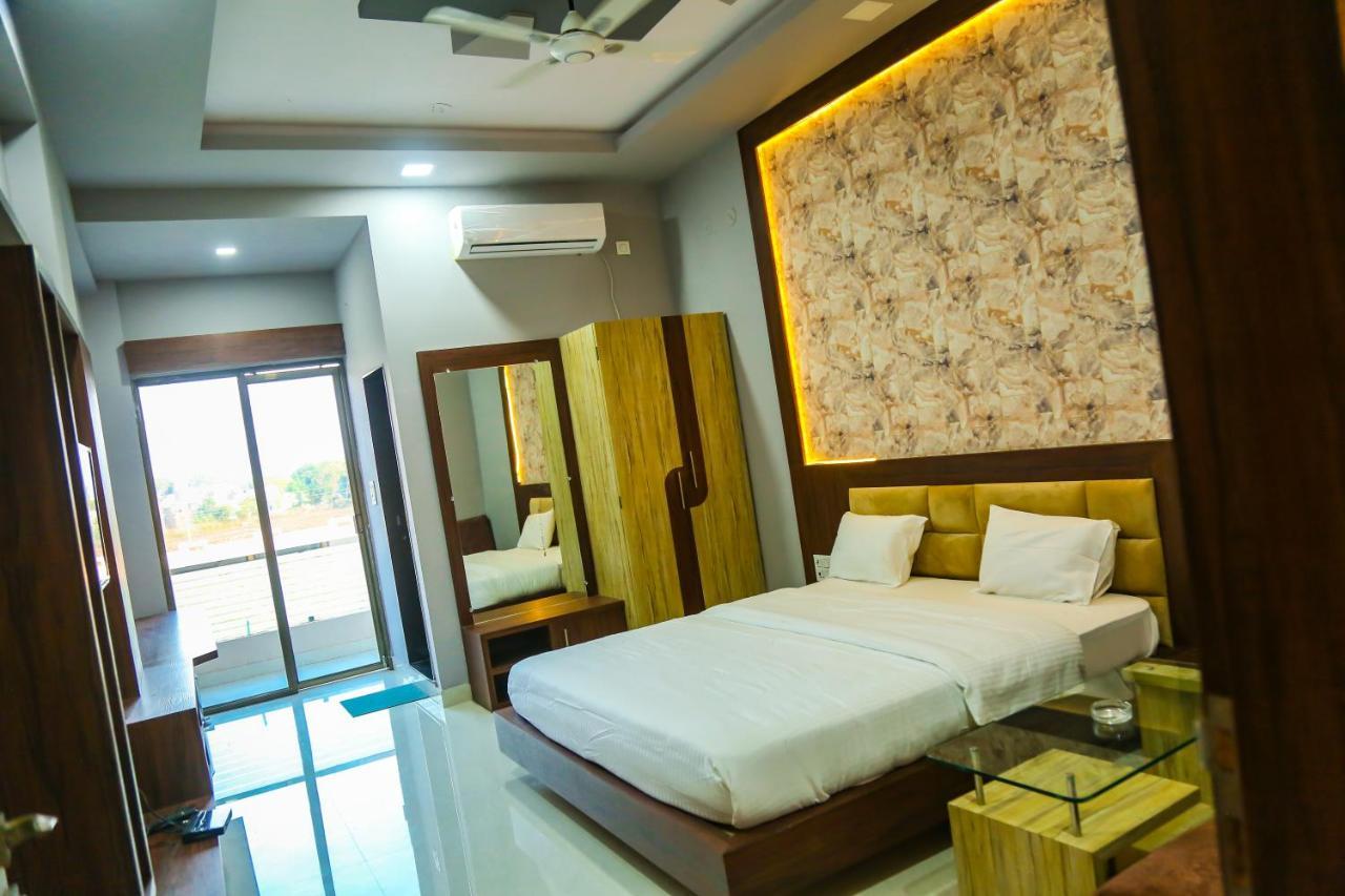 Aashirwad Hotels & Resort Shamgarh Exteriör bild