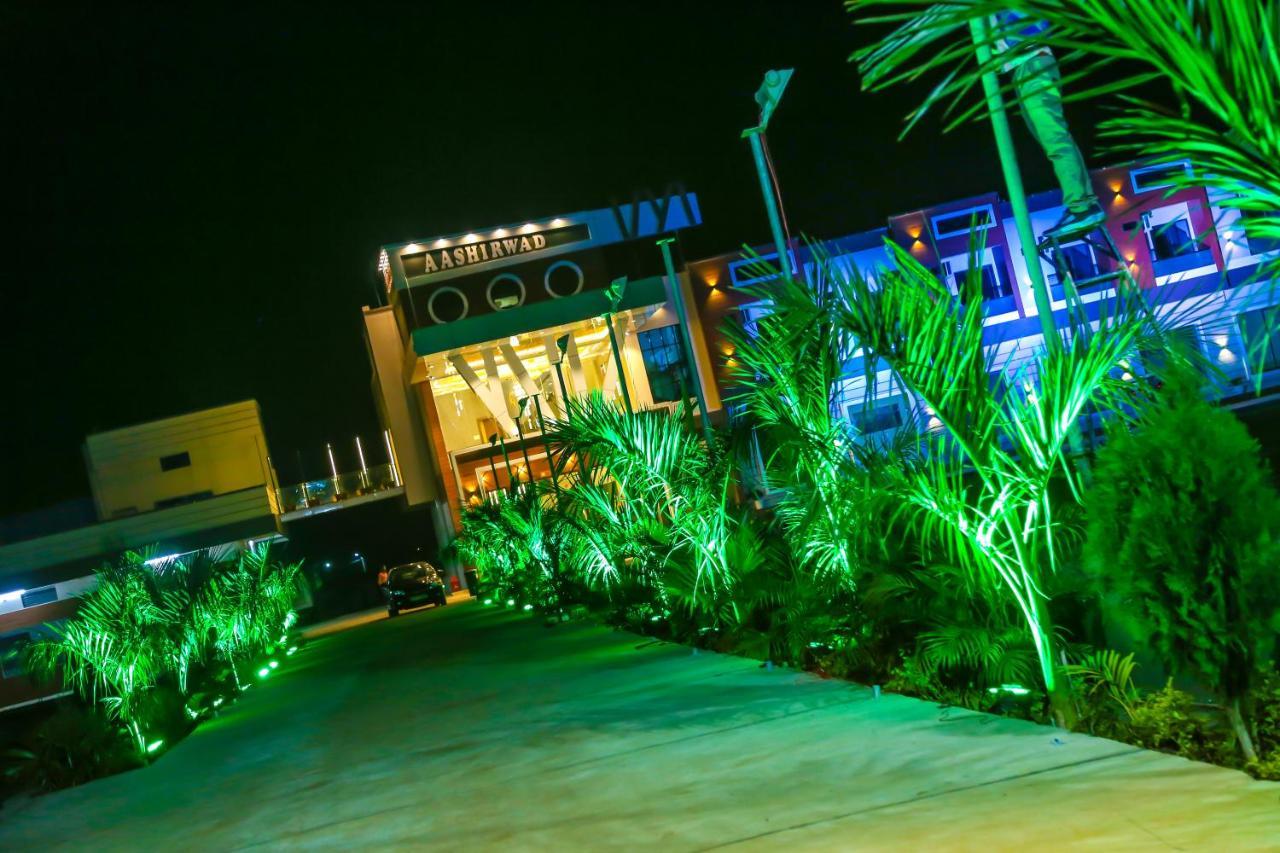 Aashirwad Hotels & Resort Shamgarh Exteriör bild