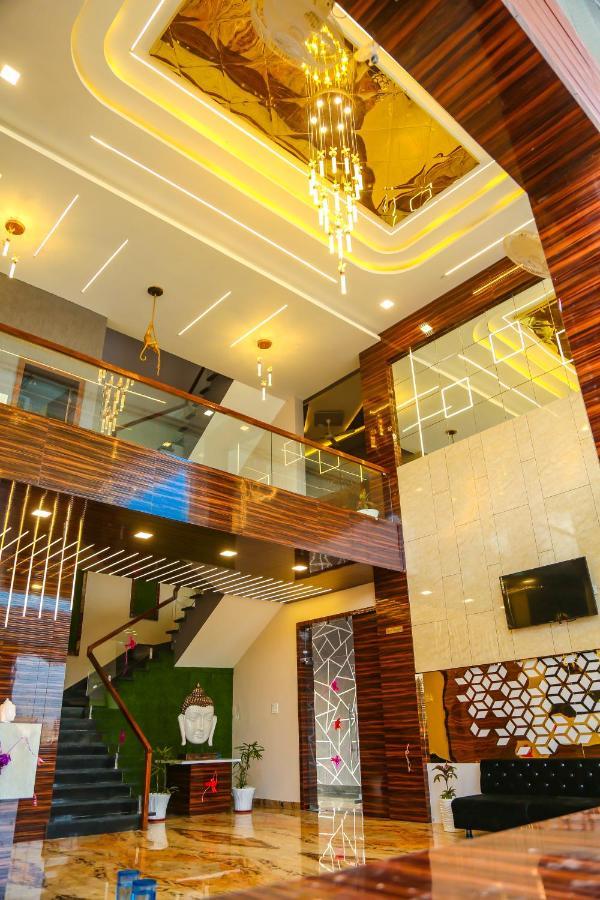 Aashirwad Hotels & Resort Shamgarh Exteriör bild